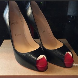 Authentic Christian Louboutin Very Prive sz 39